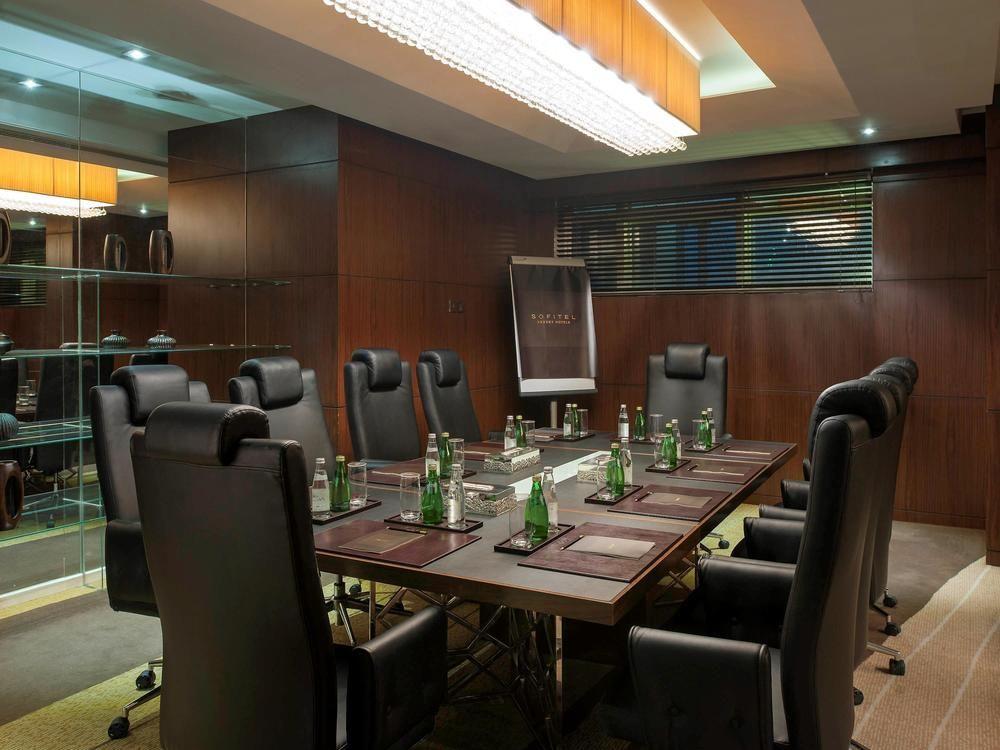 The Venue Jeddah Corniche Hotel Exterior photo Meeting room