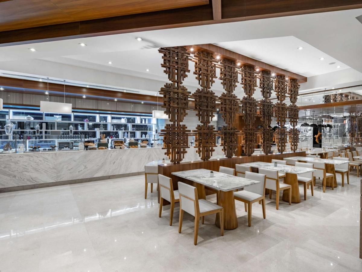 The Venue Jeddah Corniche Hotel Exterior photo The restaurant at the airport